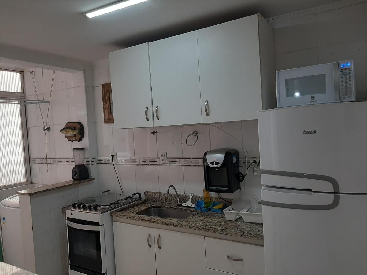 Apartamento Vento E Mar - 2 Quartos Com Sacada Na Quadra Da Praia Do Gonzaga Santos  Exterior foto